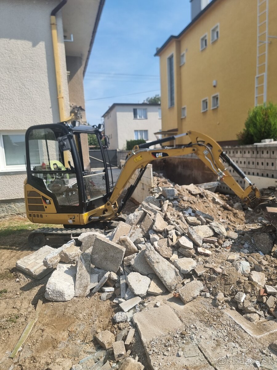 Minibager, Kontajner,Vyklapac s hydraulickou rukou