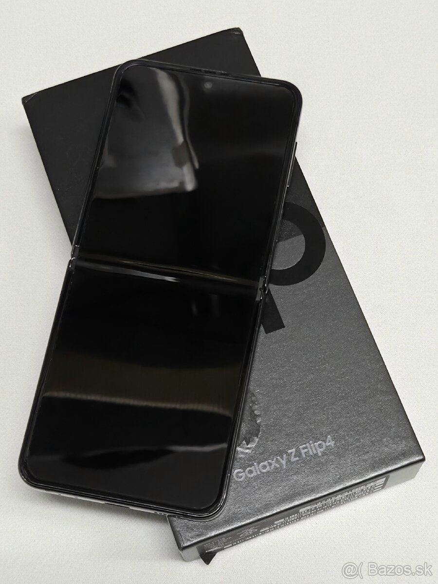 Samsung Galaxy Z Flip 4