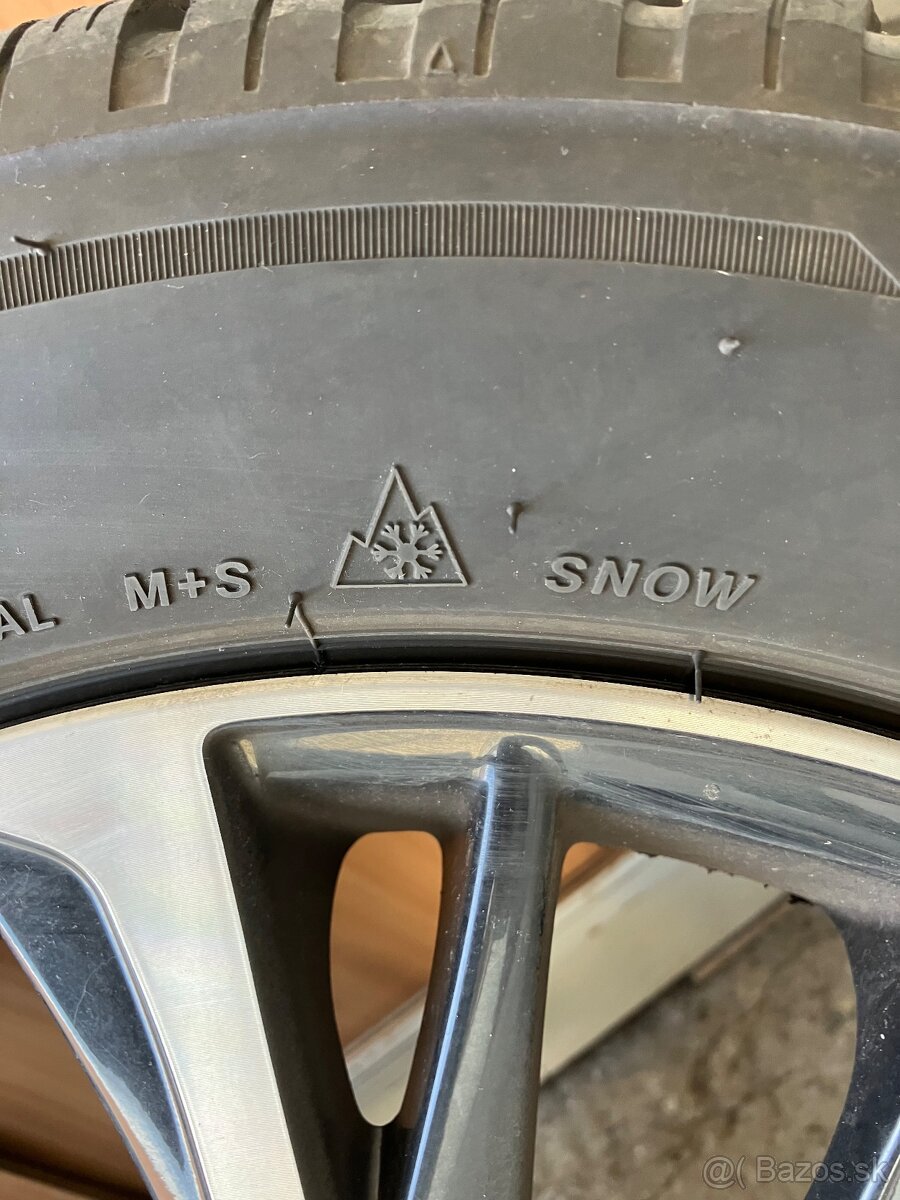 Toyota yaris sada kolies Brigestone zimné, TPMS