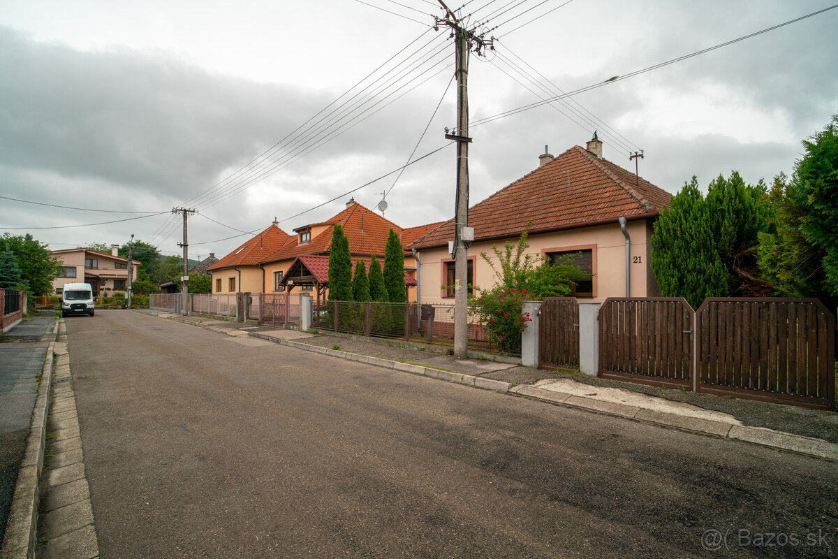 Na predaj pôvodný 3-izbový rodinný dom s potenciálom v Trenč