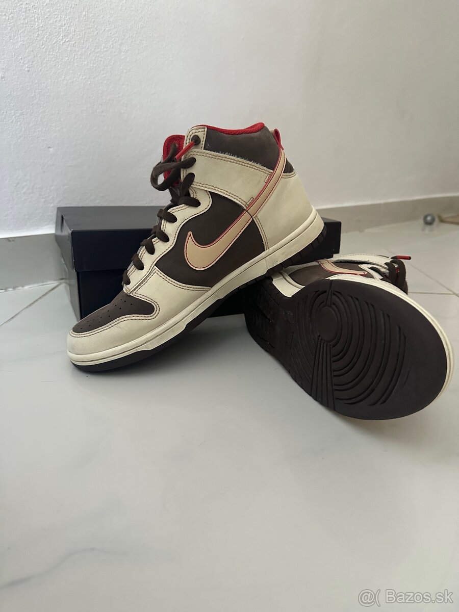 Nike Dunk High Retro