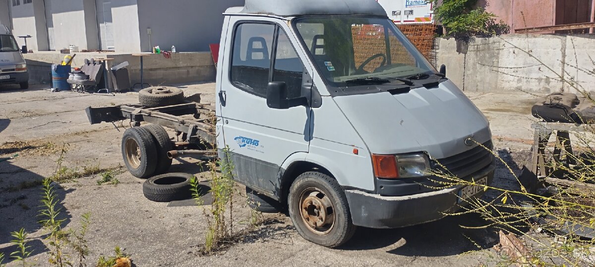ford transit valnik