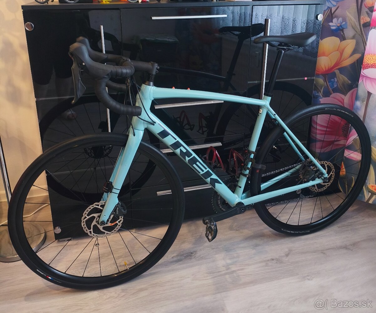 Cestný bicykel