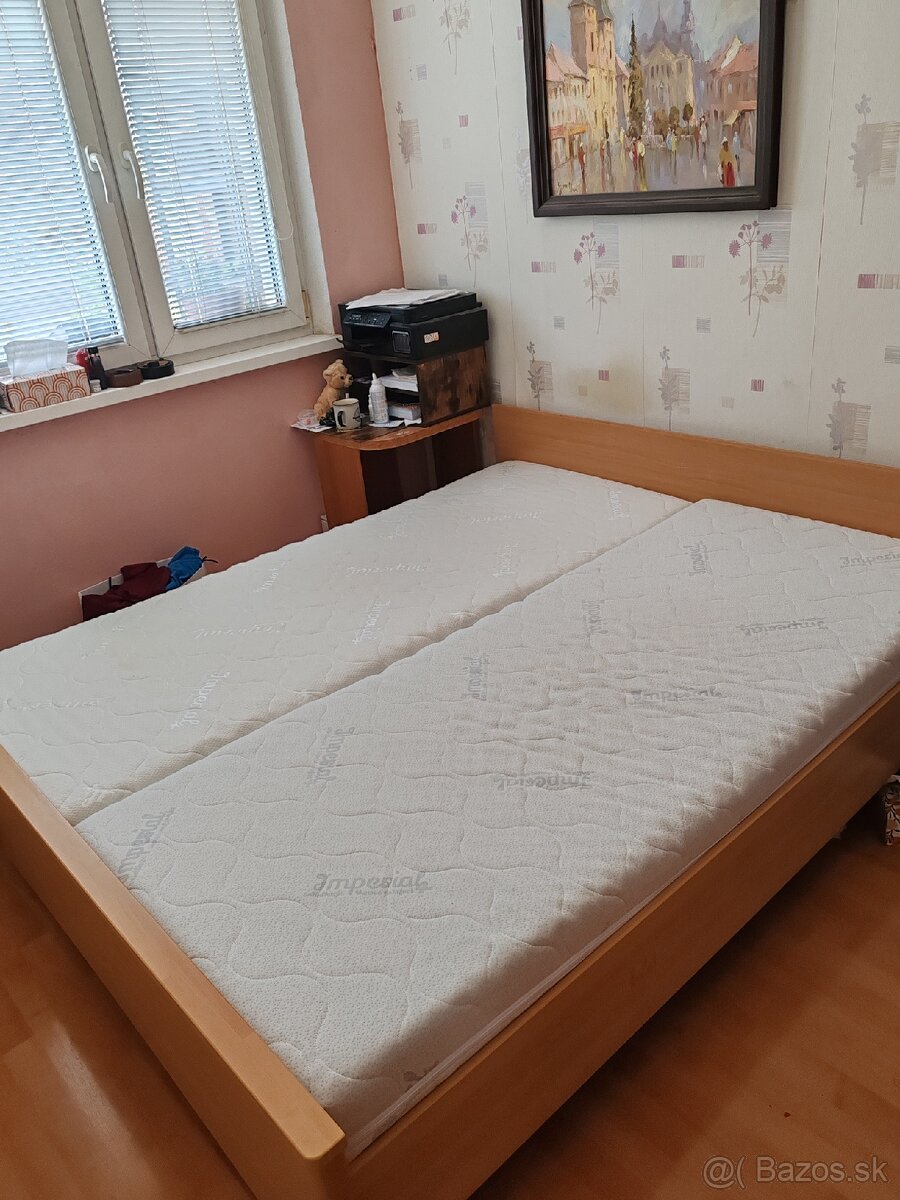 Manželská posteľ s matracmi