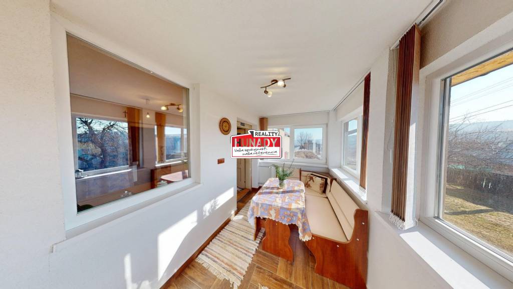 REZERVOVANÉ  (1.125 m²) 2i DOMČEK S VEĽKÝM POZEMKOM