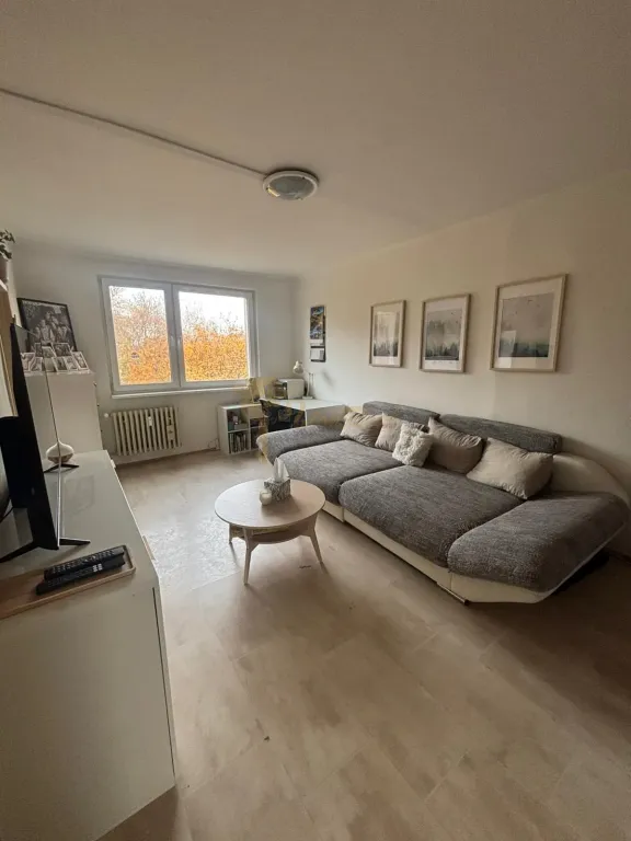 4-izb. byt v Ovsišti, 5.p./8, lodžia