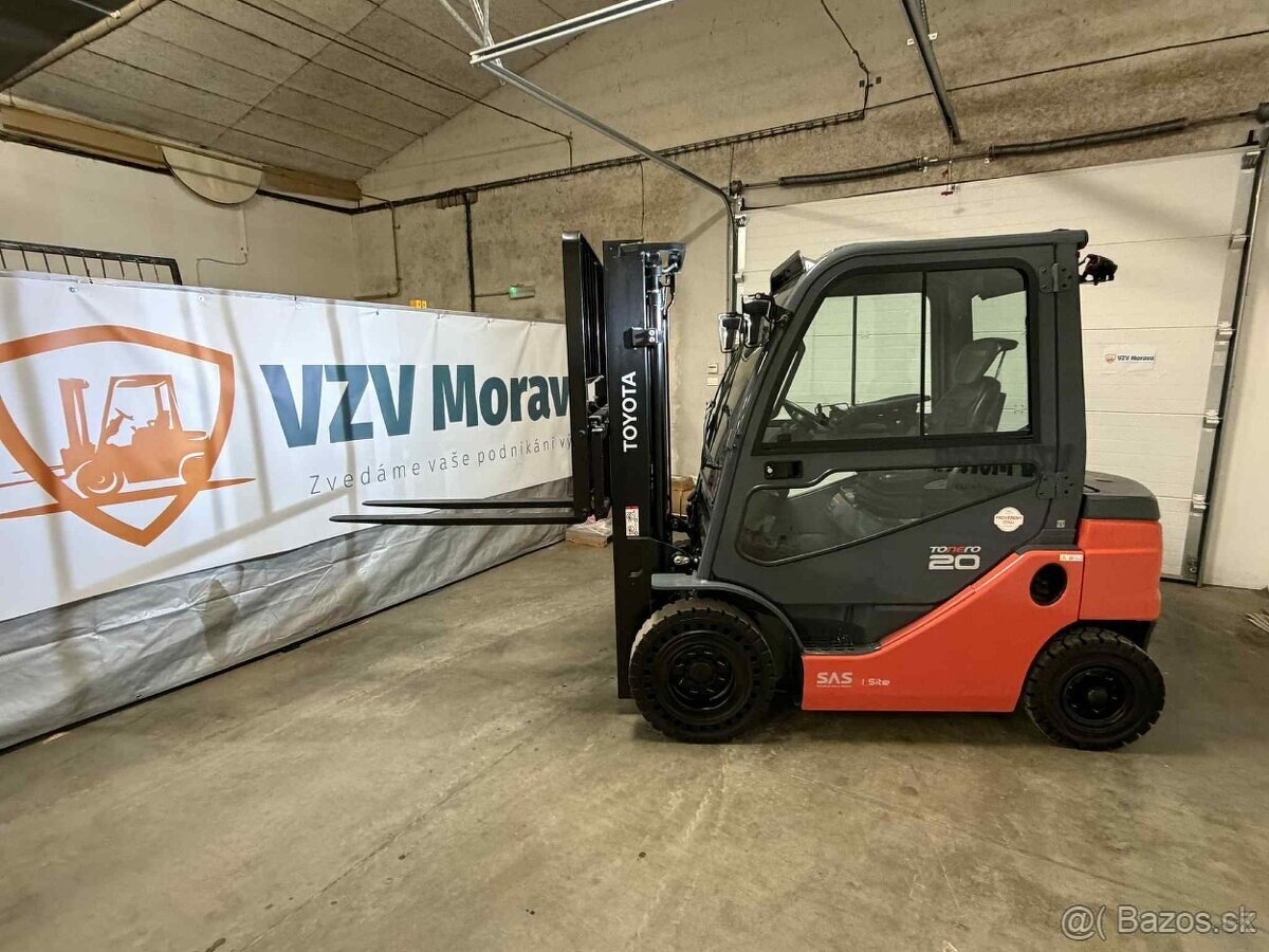 Vysokozdvižný vozík Toyota 1034MTH rok 2022