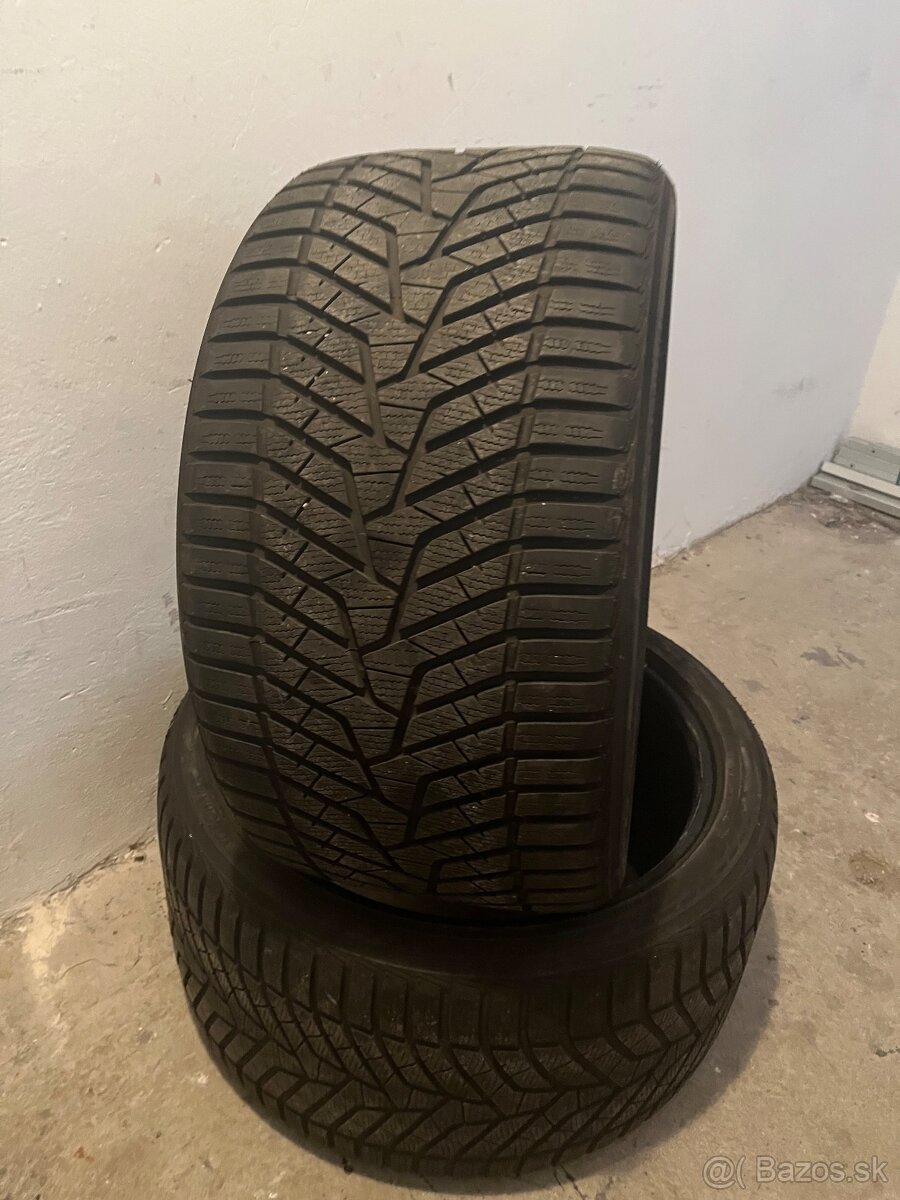 Yokohama BluEarth Winter325/30 R21