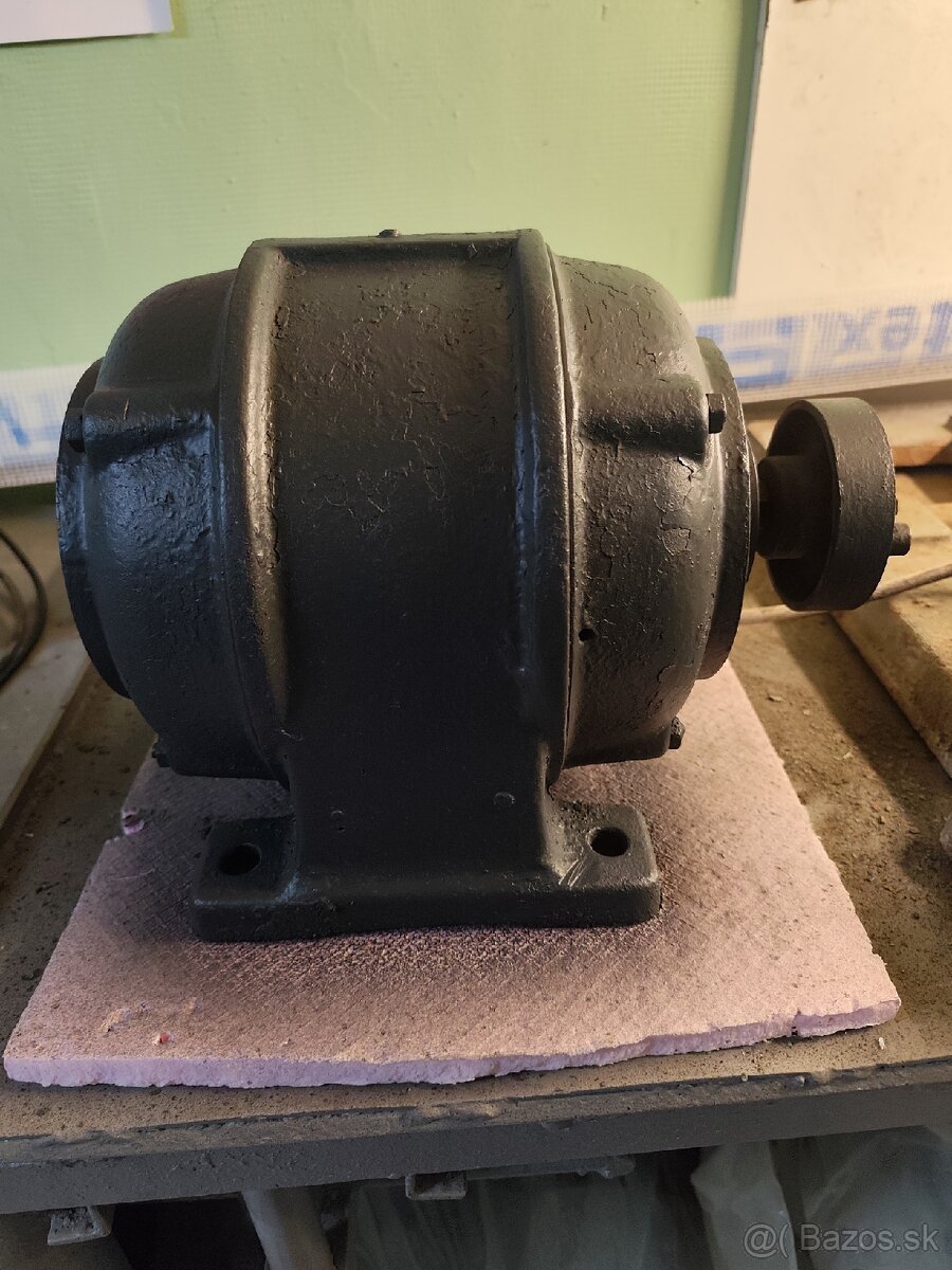 Motor