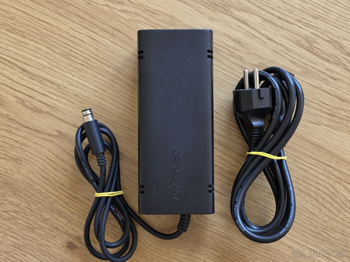 Originál napájací adaptér na Xbox 360E