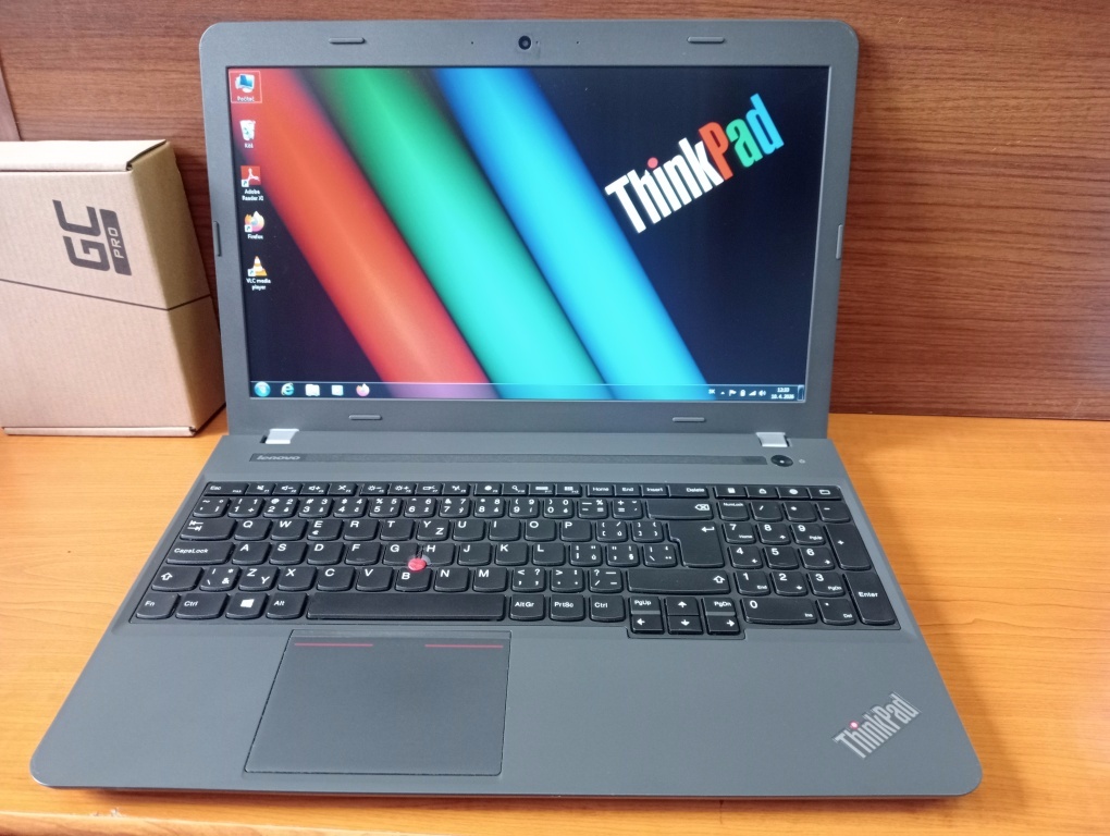 Lenovo Thinkpad A555 , Windows 7 , AMD A10 4-jadro , 8gb ram