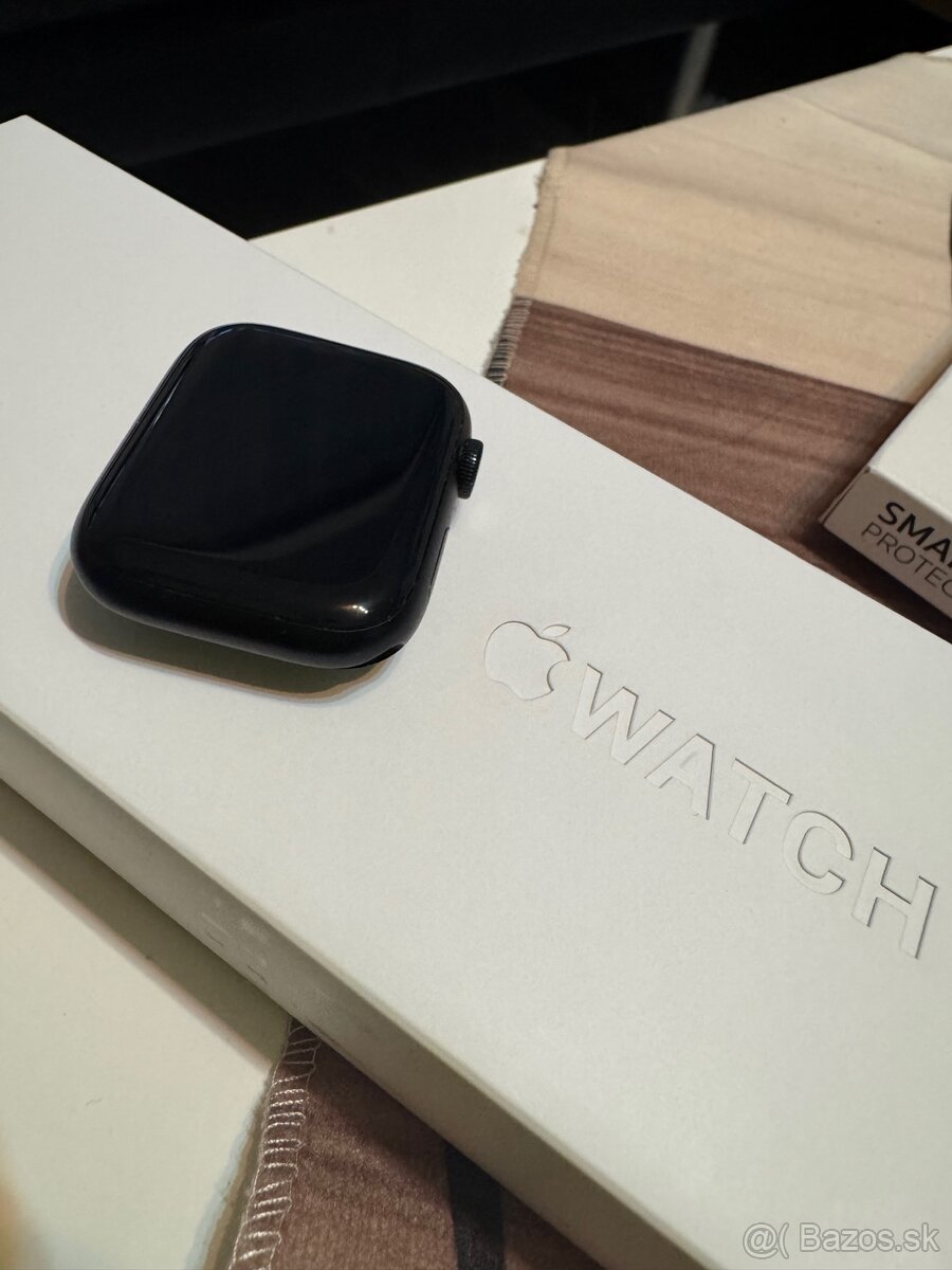 Apple Watch 8 45mm