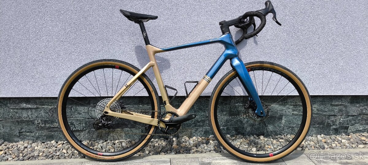 Bianchi Arcadex na campagnolo Ekar 13 rýchlostný