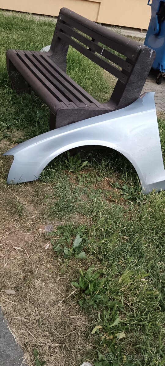Ľavý predný blatník audi a4 b8 avant