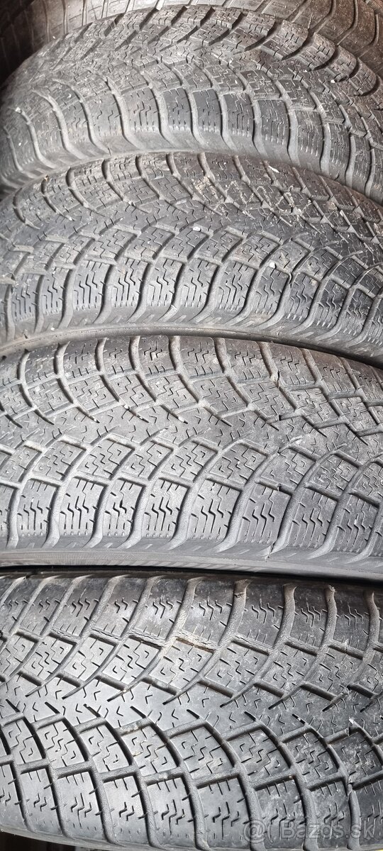Predam 4x175/70 r14 Nokian, plechové disky 5x100r14,Skoda VW