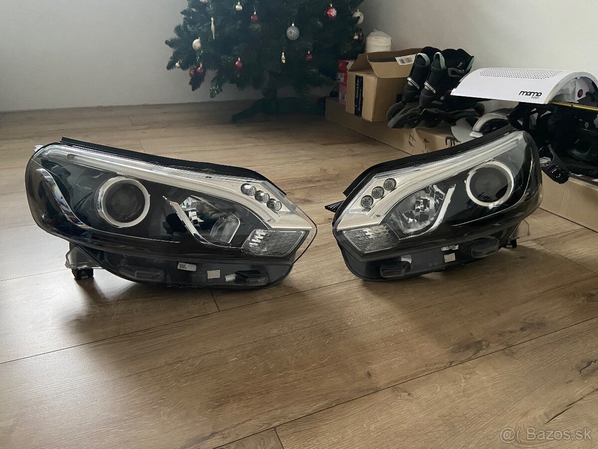 Predám predné svetlomety Toyota proace
