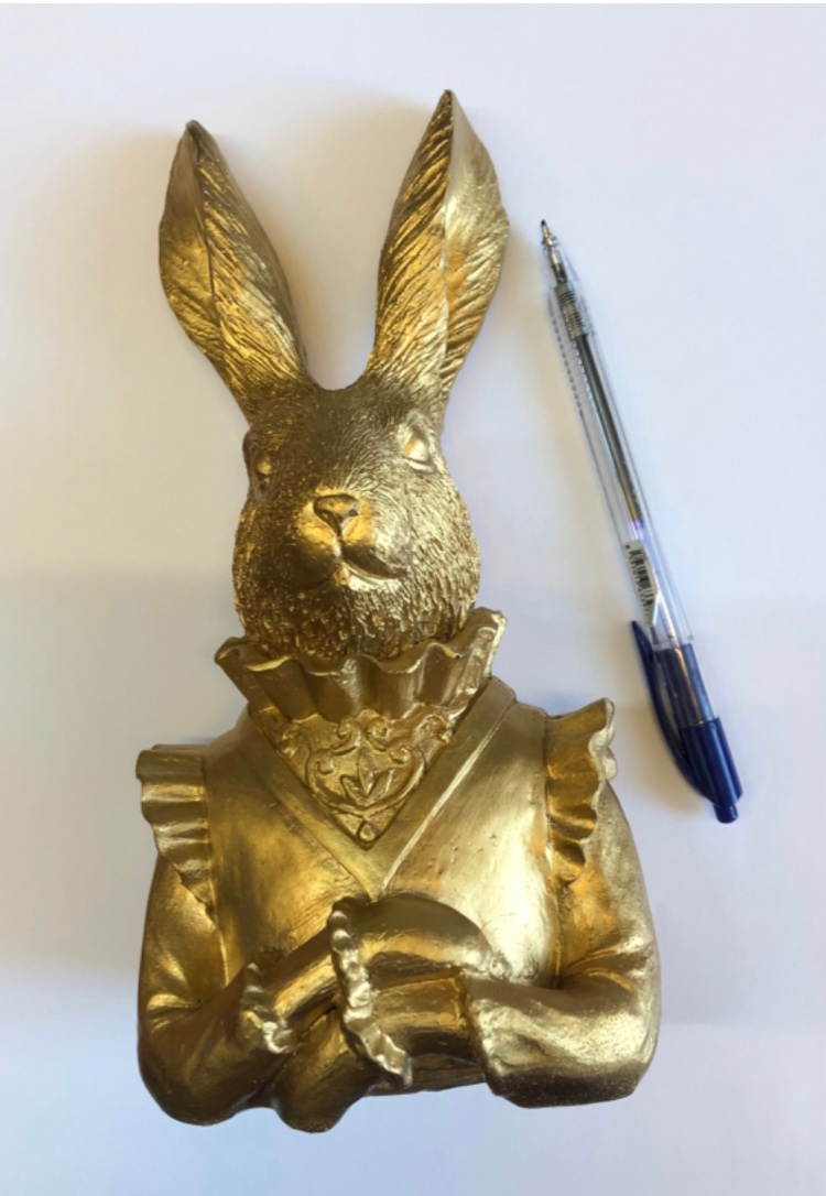 —————————-Soška zlatý zajac, 3 E———————