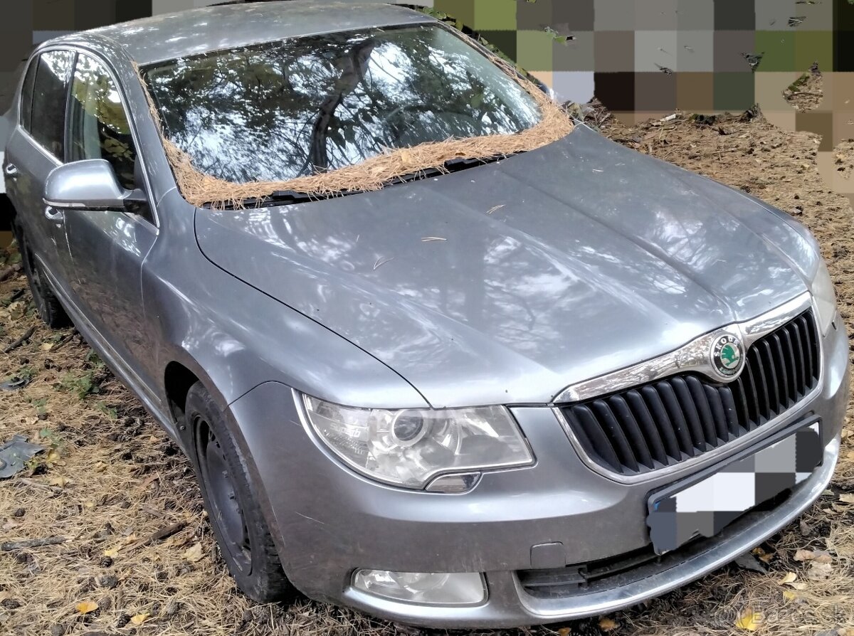 ŠKODA SUPERB II 2.0 TDI 2010 predám KAPOTA, BLATNÍ, MASKA