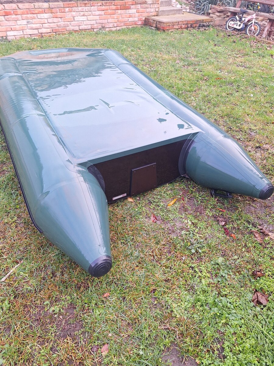 Predám čln Kolibri KM 330