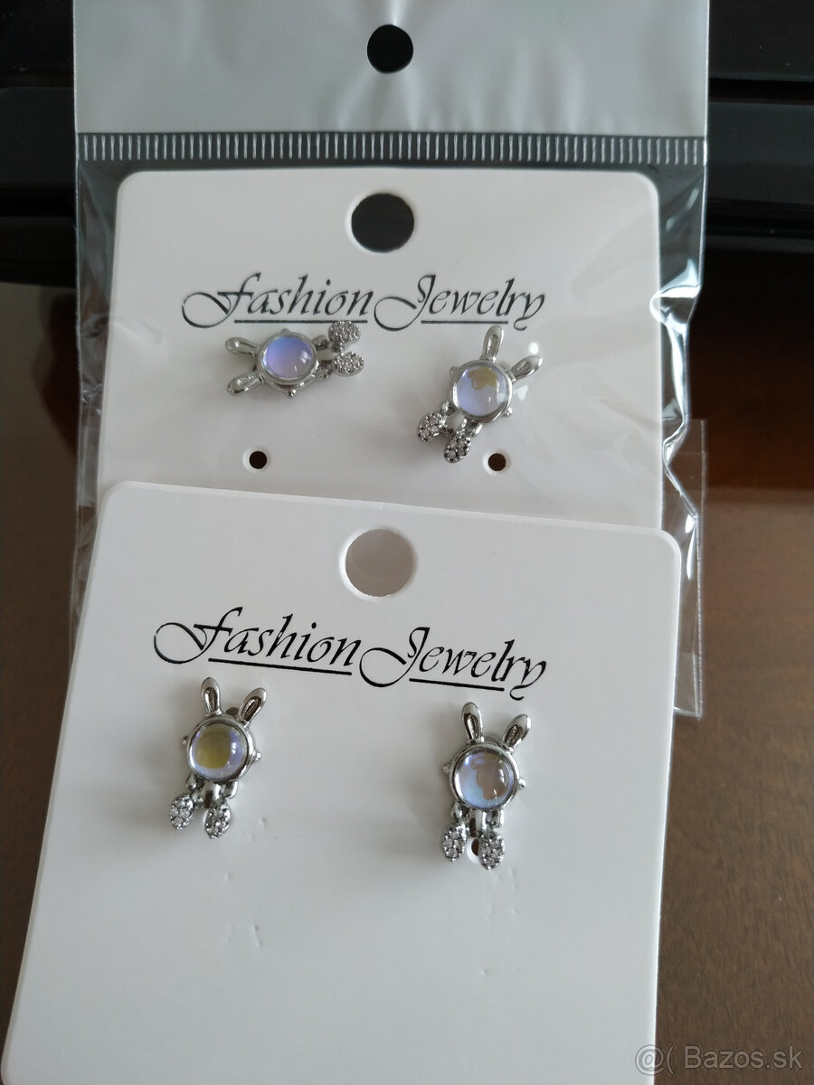 Náušnice s opálom v tvare ZAJAČIK_NOVÉ_za_2,00e