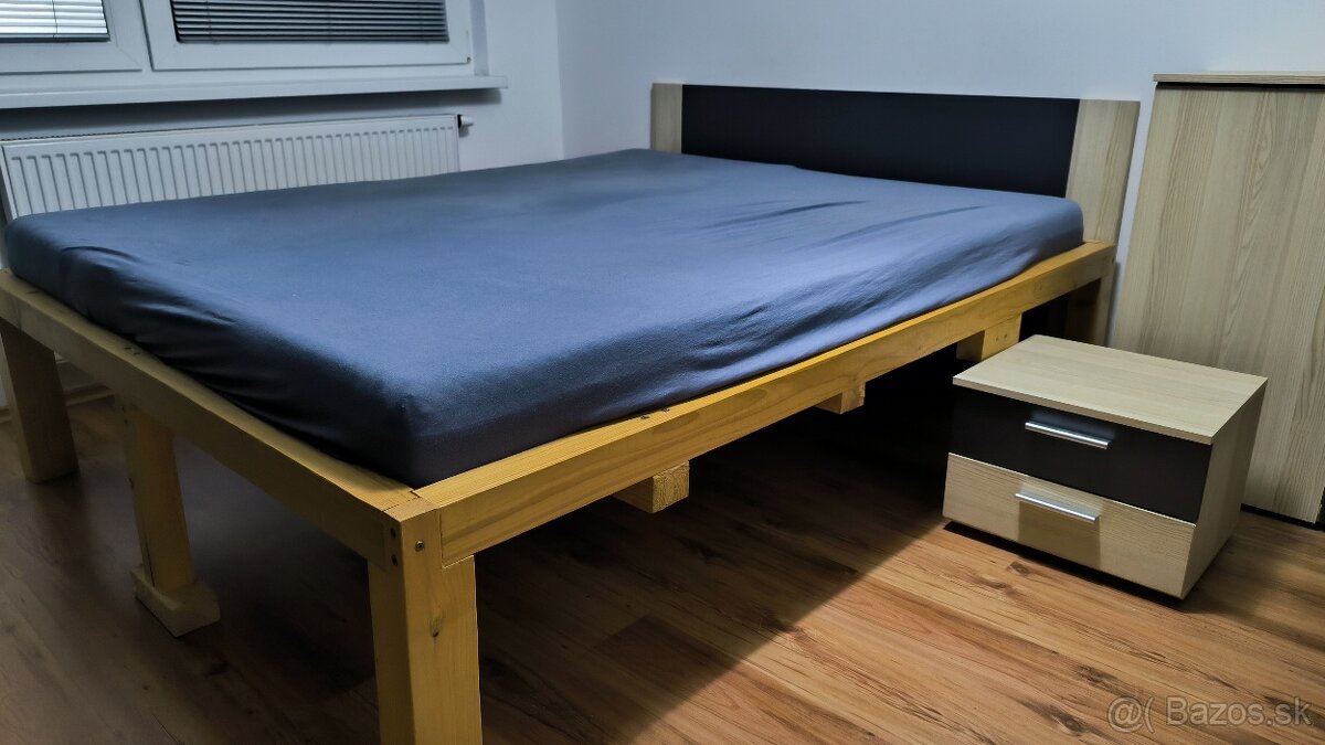 Manželská posteľ 160cm