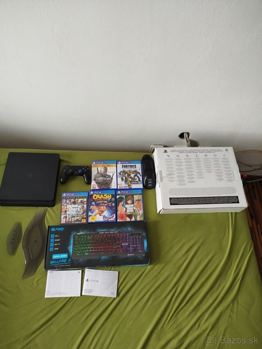 Predám playstation 4 s hrami