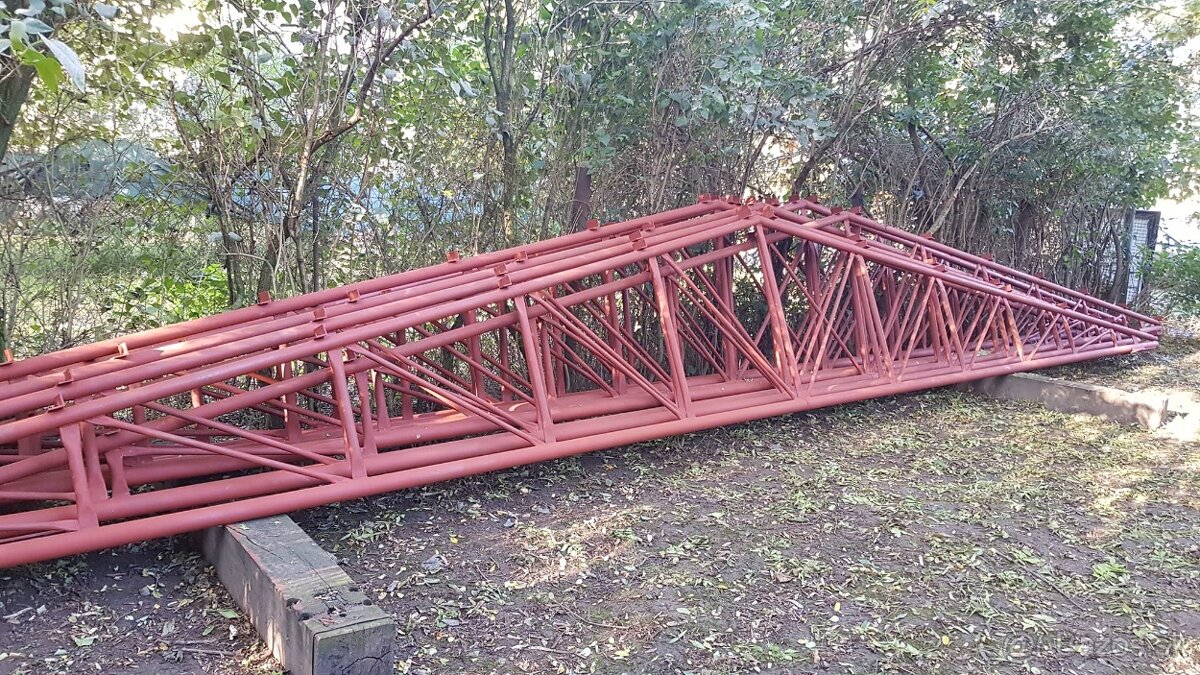 ocelova stresna konstrukcia