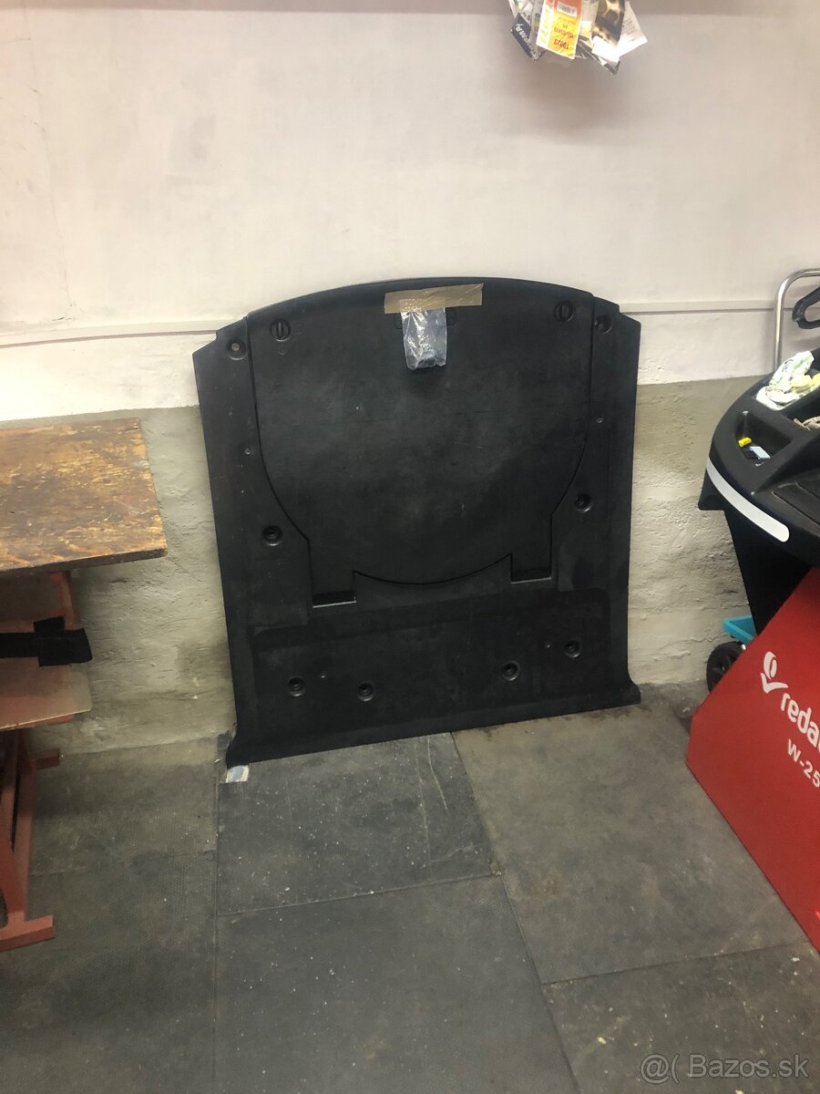 Dvojite dno Volkswagen Touran