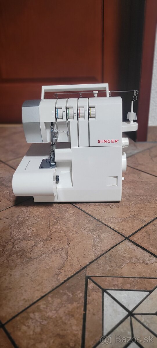 Predám - Šijací stroj - Singer