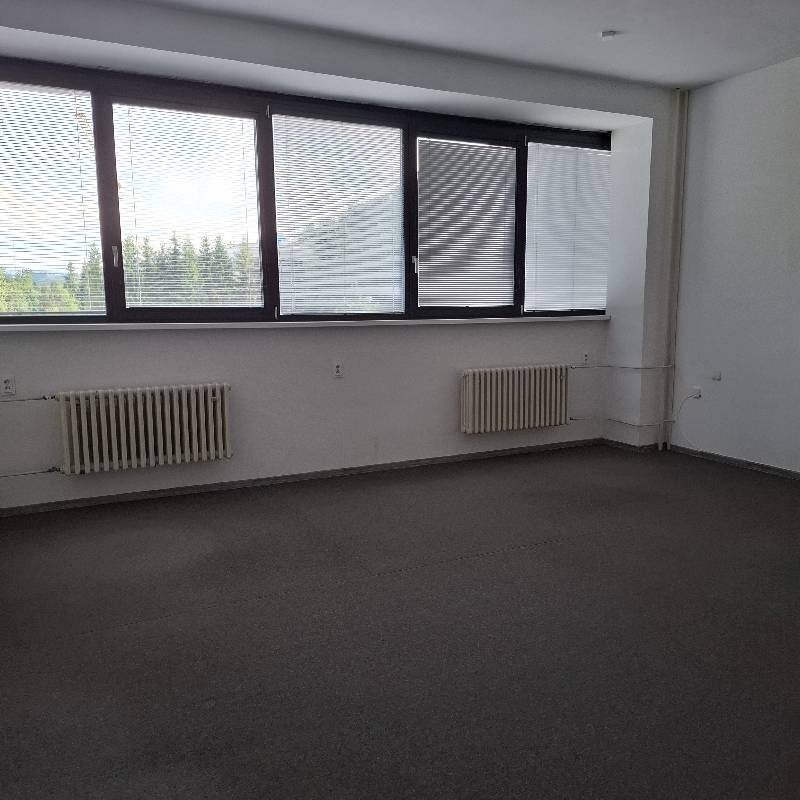 Na prenájom kancelárske priestory – Žilina, 20 m² a 38 m²