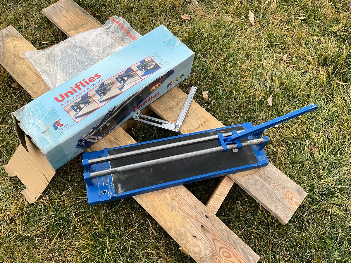 Rezačka na dlažbu a obklad 46 cm.
