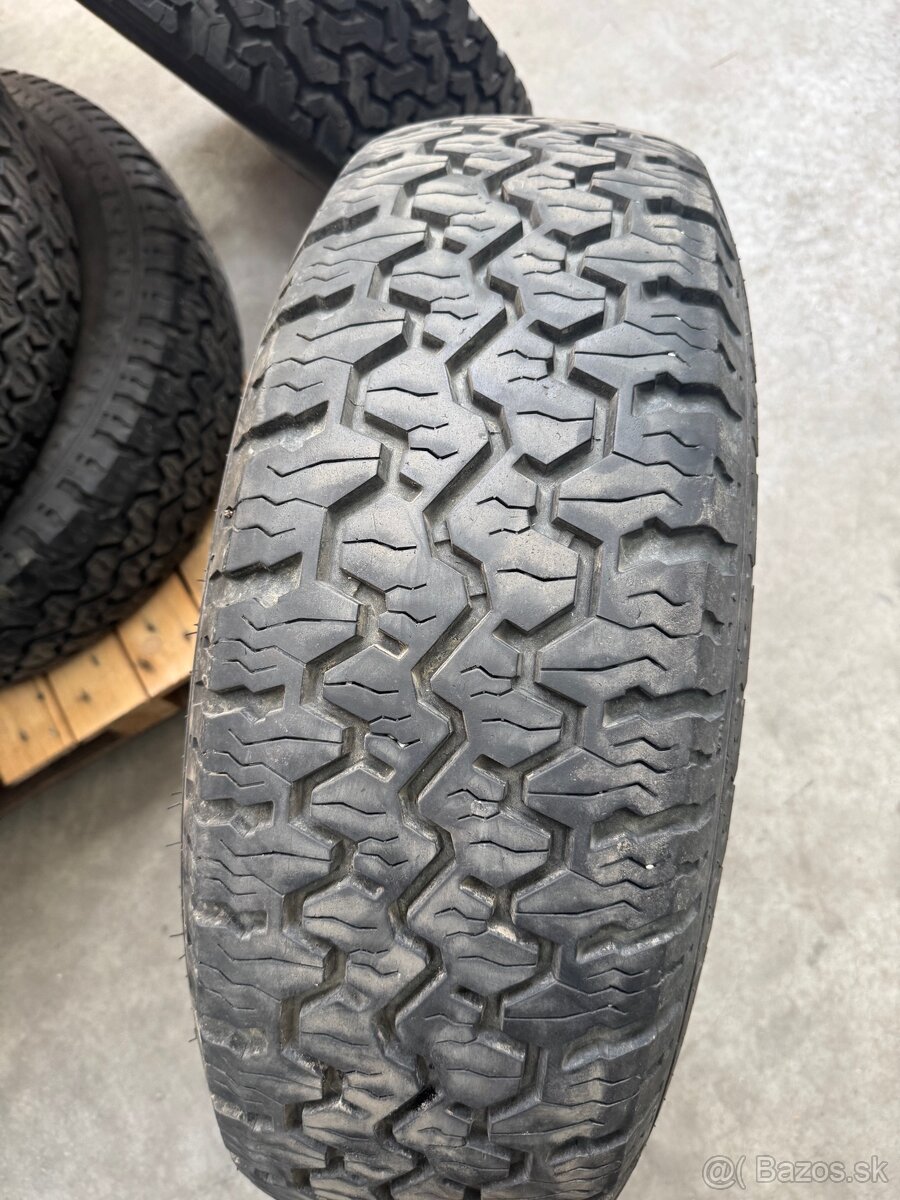 Taurus road terrain 245/75R16