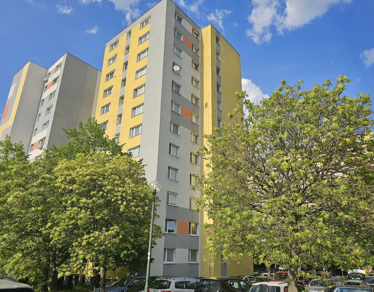 BA IV. Dúbravka – NA PRENÁJOM – zariadený 3. izbový byt v z