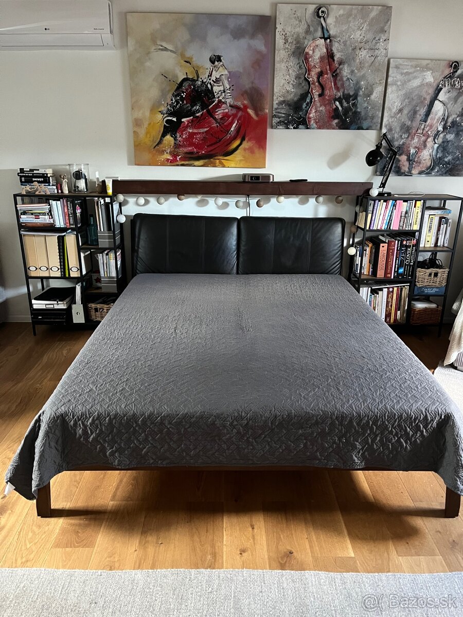 Manželská postel IKEA