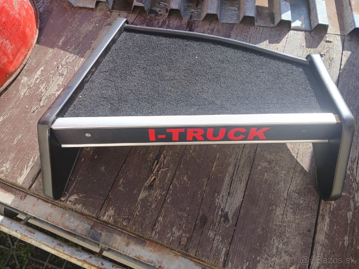 Policka iveco daily 3