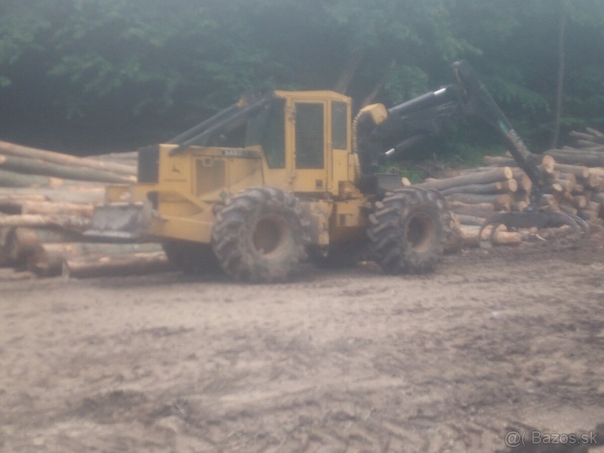 John Deere  548 G2