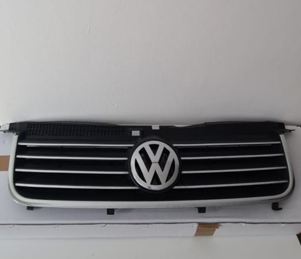 Predna maska Passat b5,5