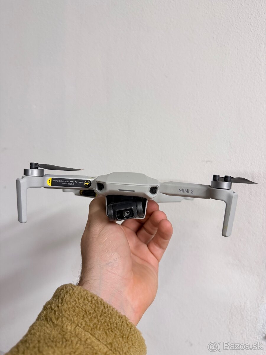 DJI mini 2 FLY MORE COMBO