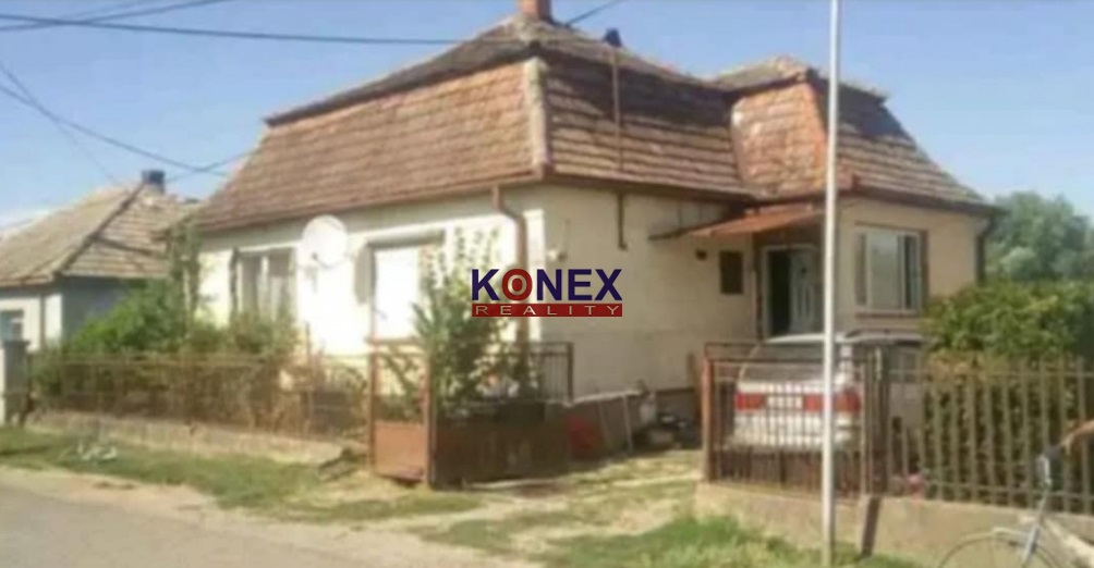 Rodinný dom v obci BOŤANY – NA PREDAJ