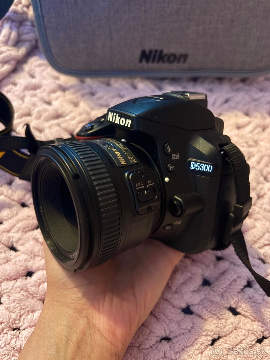 Nikon D5300, objektív