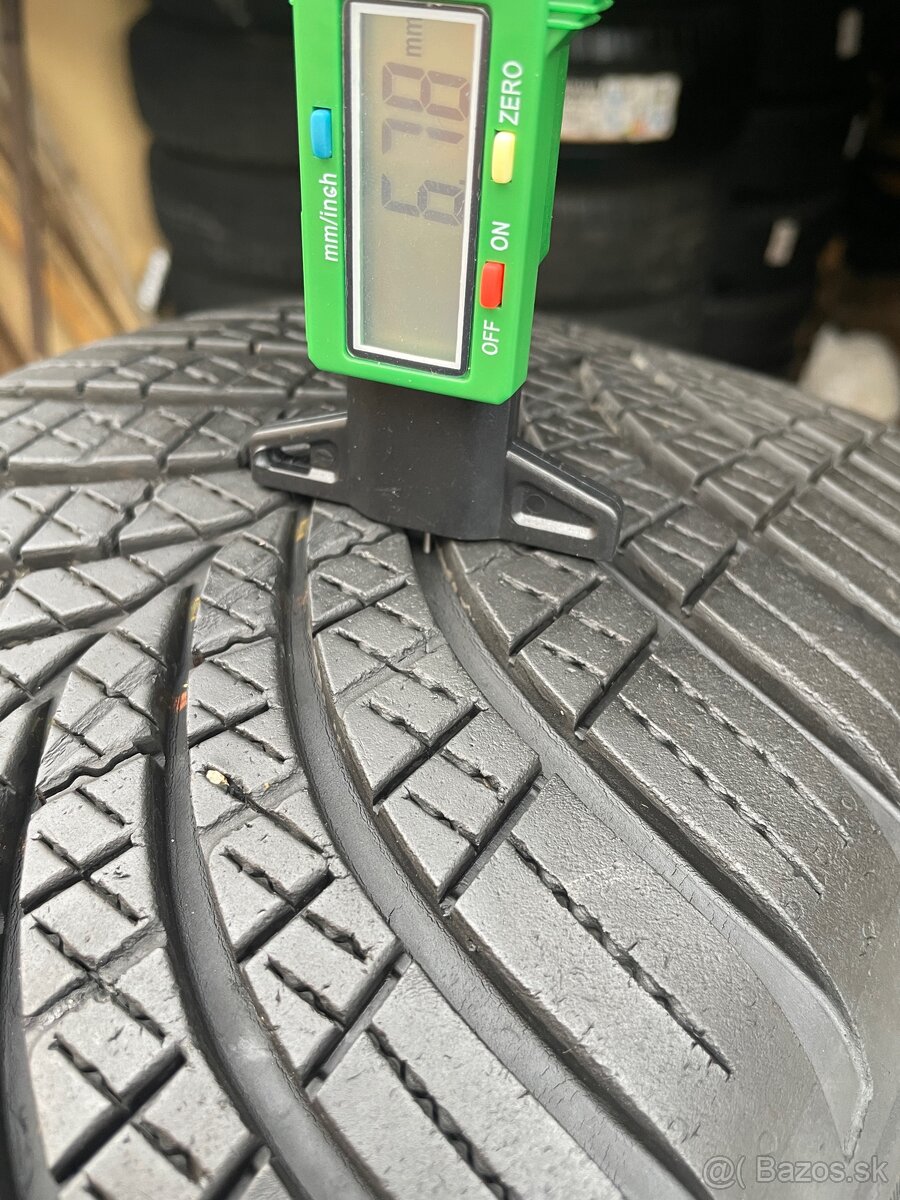 Celorocne Goodyear Vector 4S SUV 225/50R18 DOT4820, 359