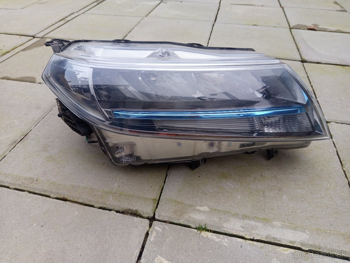 Predné svetlo Suzuki Vitara