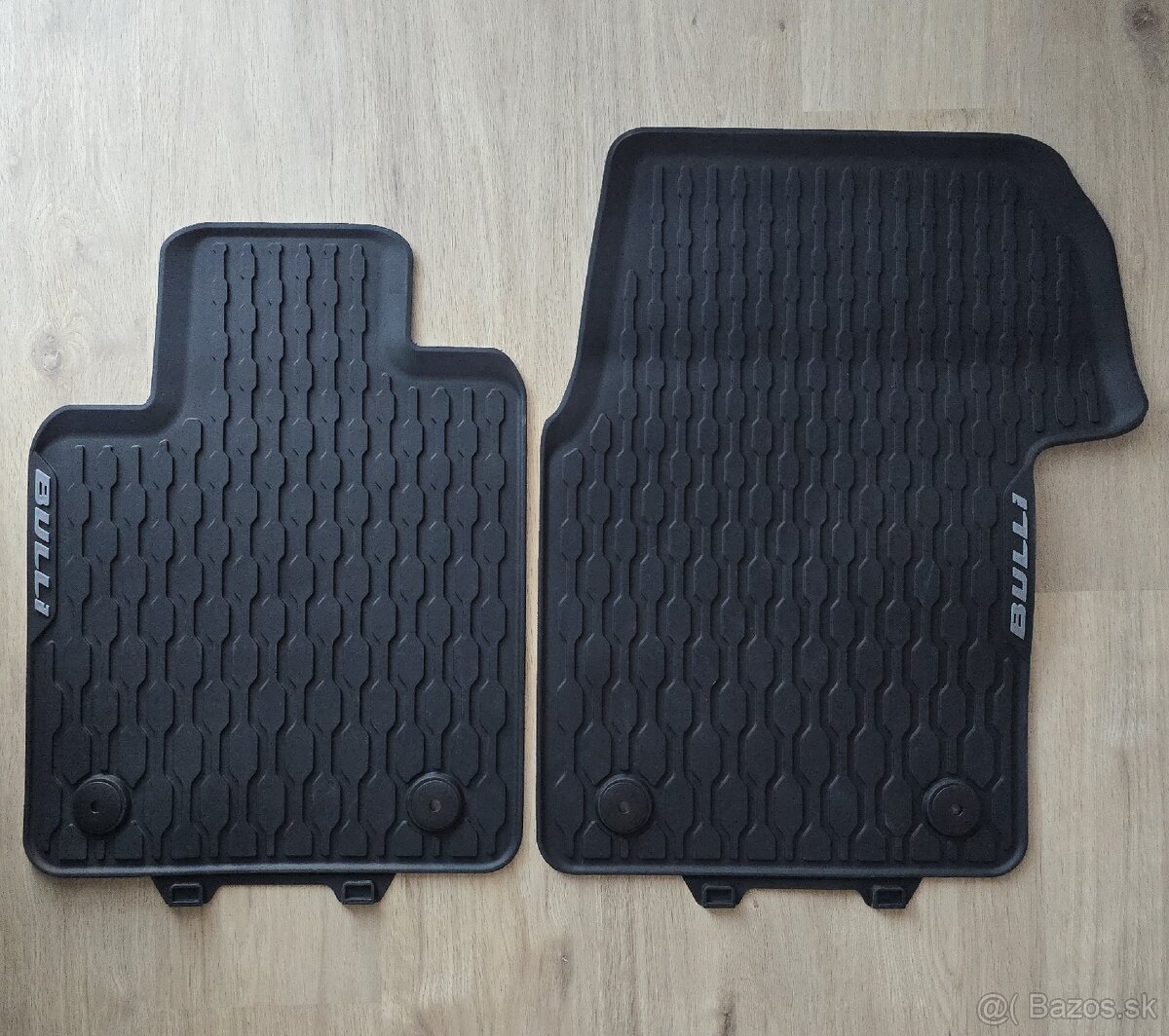 VW Multivan T7 gumové rohože