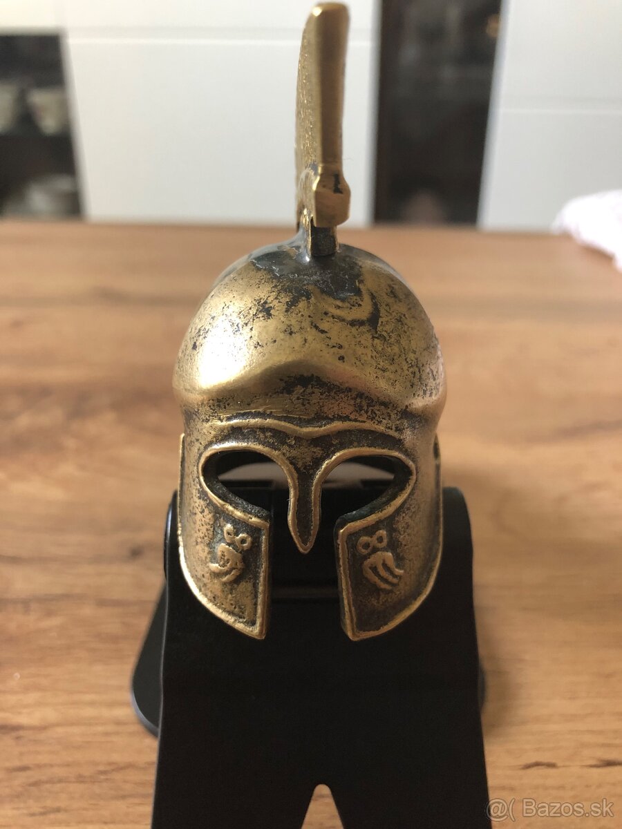 Helmicka miniatúra 3000 rokov doba bronzová