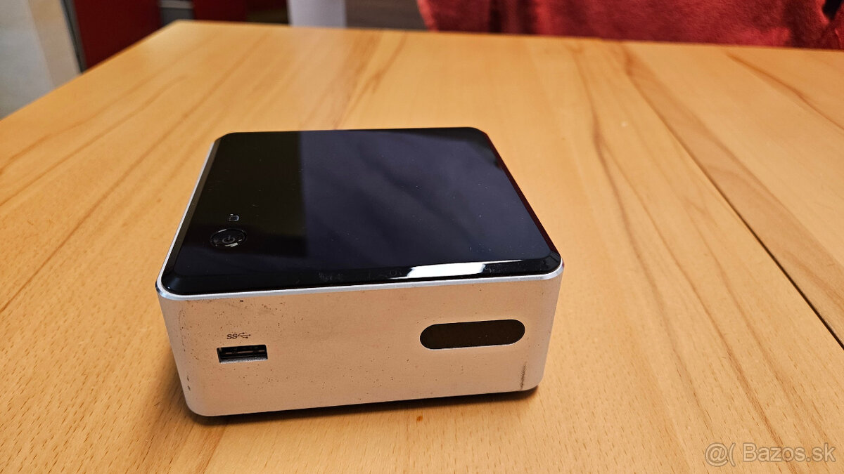 Mini-PC Intel DN2820FYK Intel 2.16GHZ, 4GB RAM 240GB SSD