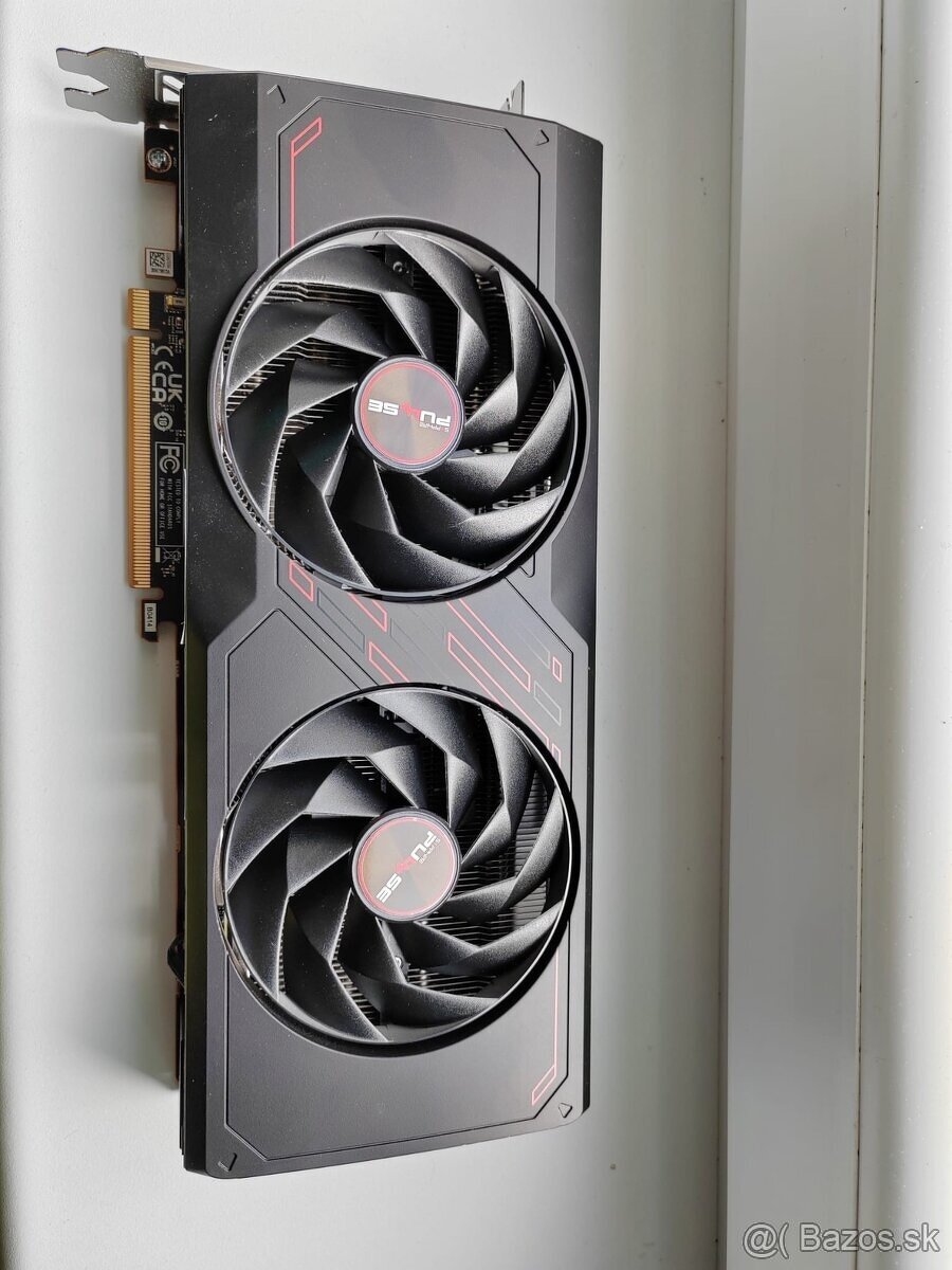 predam graficku kartu Radeon RX 7800