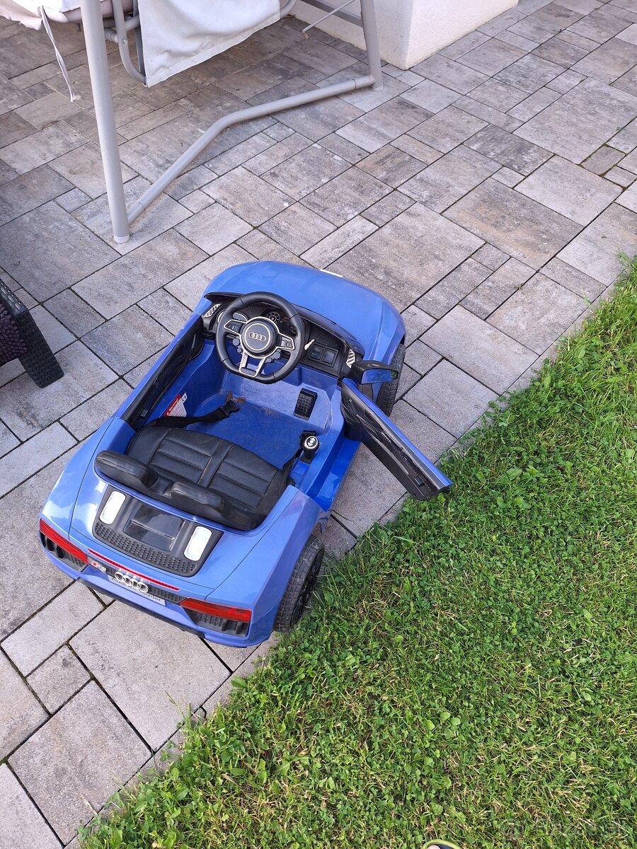 Predám detské elektricke auticko