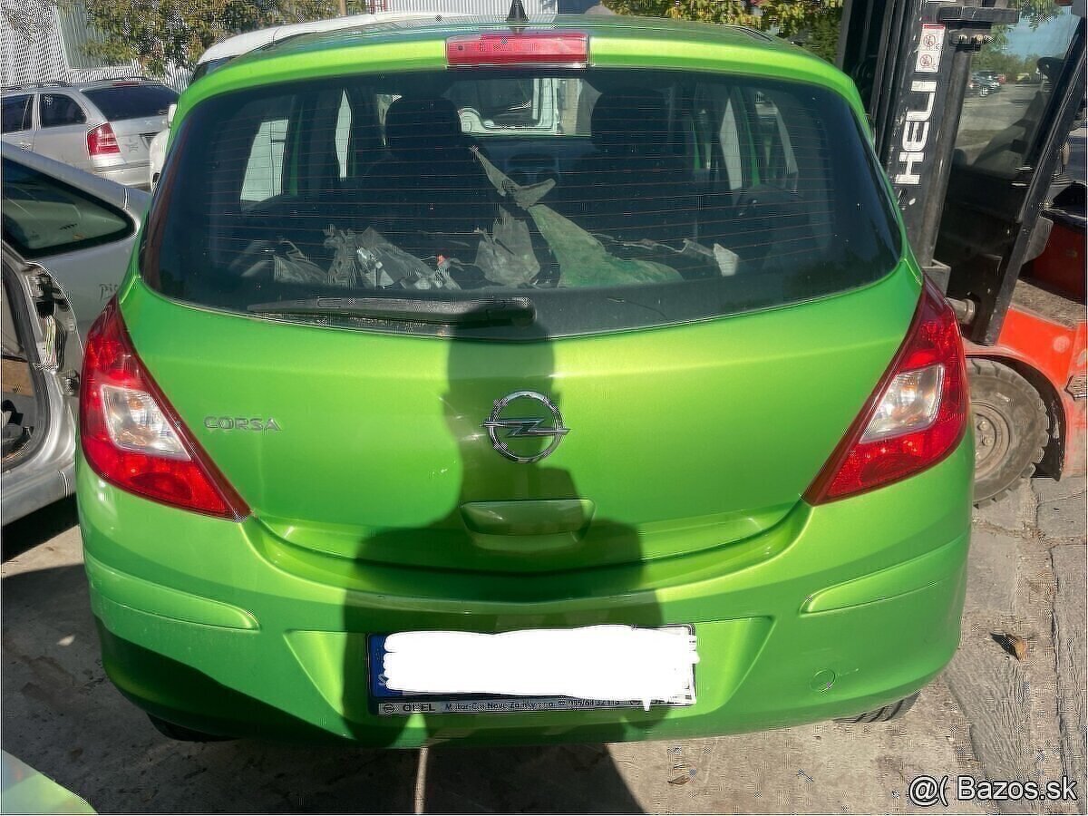 Rozpredam Opel Corsa D 1.2 2013 A12XER