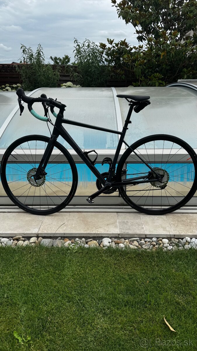 Damsky cestny bike Cube