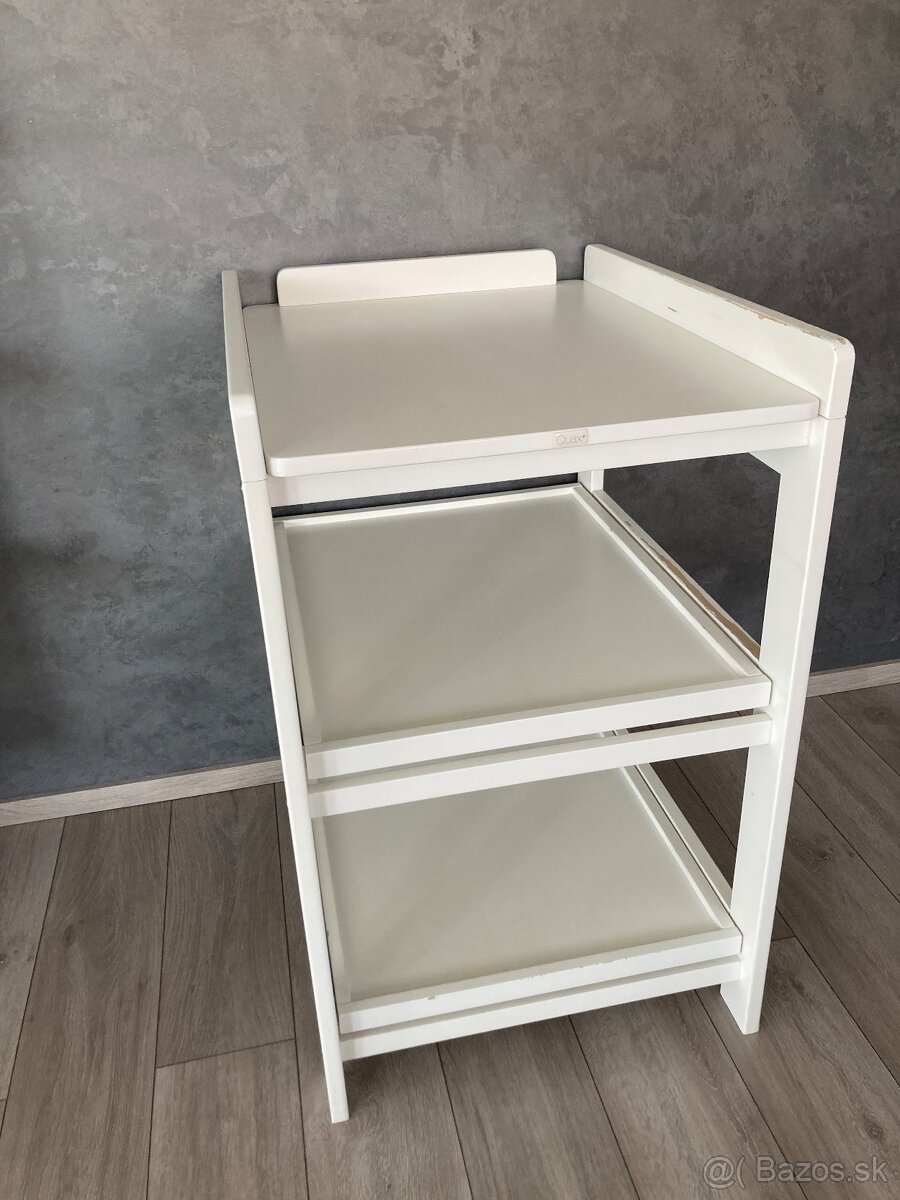 Prebaľovací pult zn. Quax